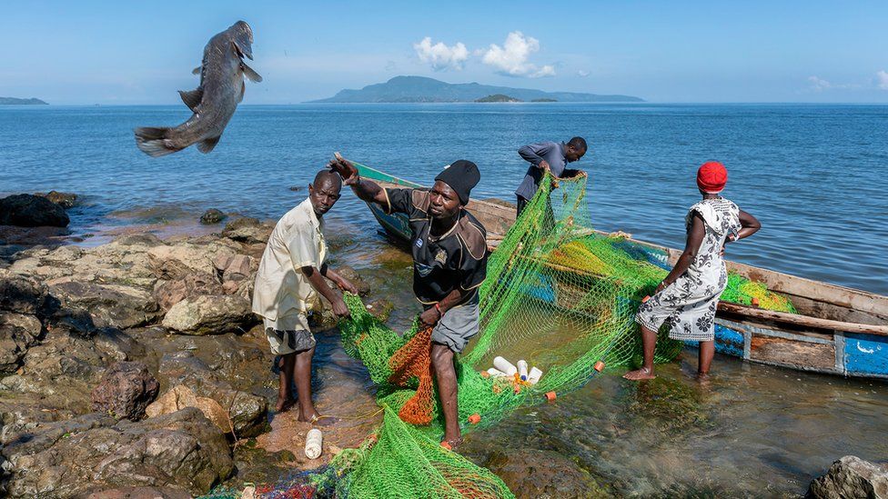Kenya's fisherman sometimes cannot sell all their catch